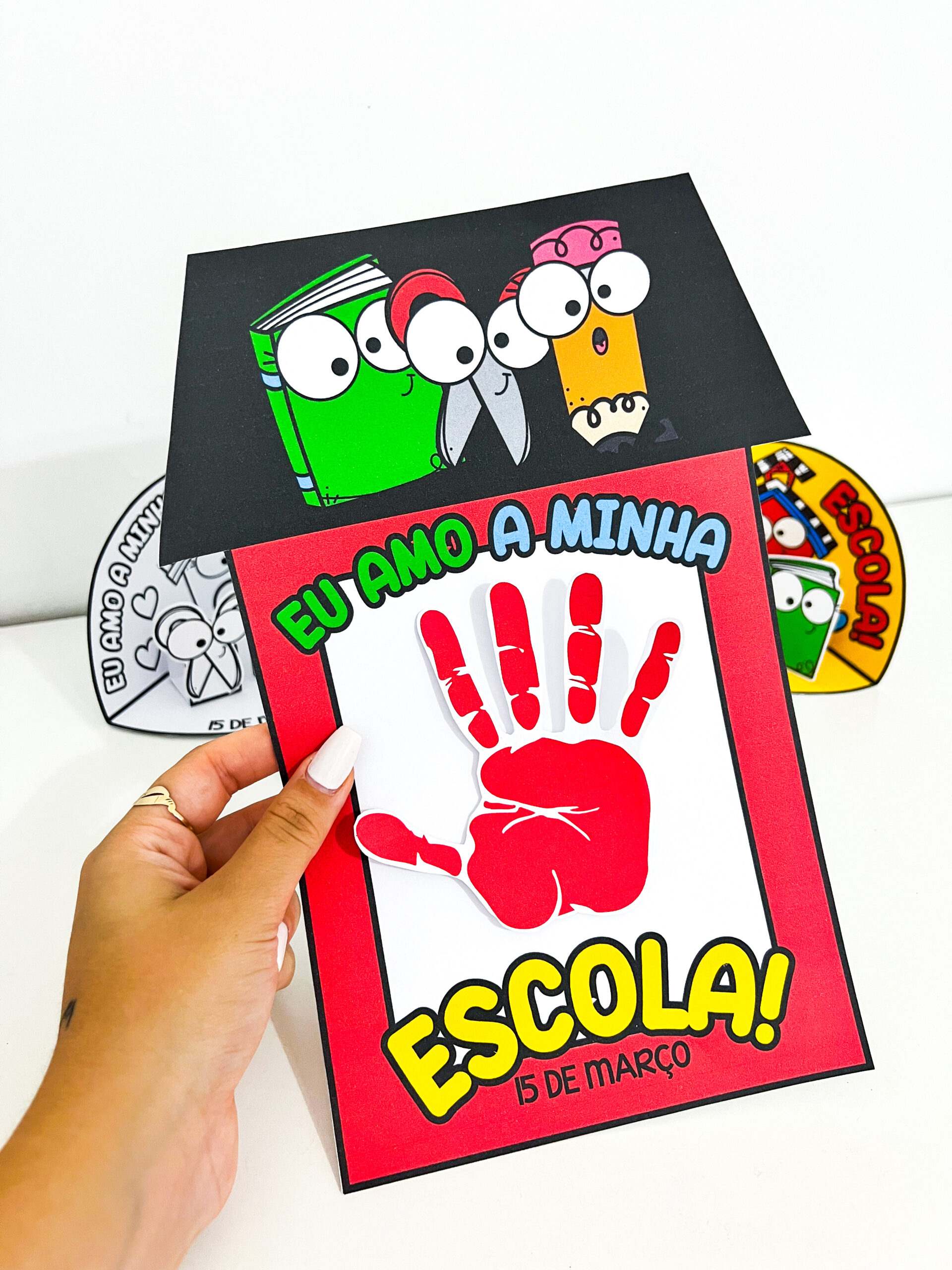 Atividades Dia da Escola – Cenário 3D e Moldura da Mãozinha - Imagem 7