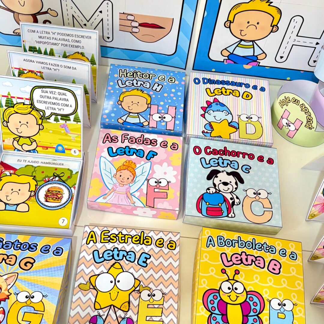 Combo Histórias na Caixa + Cartazes do Alfabeto – 26 Kits de Alfabetização